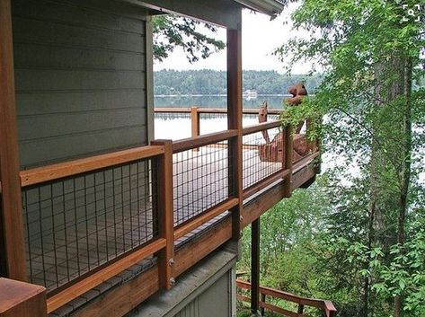 Upper Deck Railing, Black Hog Wire Deck Railing, Rod Railing, Porch Railing Ideas, Wire Railing, Wire Deck Railing, Black Paneling, Cabin Deck, Deck Railing Ideas