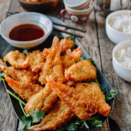 Fantail shrimp is a large butterflied shrimp, batter fried and served with a tangy sauce on the side. Usually served as part of a Pu Pu platter, fantail shrimp was one of the best things on the plate. Source: thewoksoflife.com Fantail Shrimp Recipe, Wok Of Life, Woks Of Life, The Woks Of Life, Shrimp Appetizers, Retro Chinese, Takeout Food, Chinese Takeout, Shrimp Recipes For Dinner