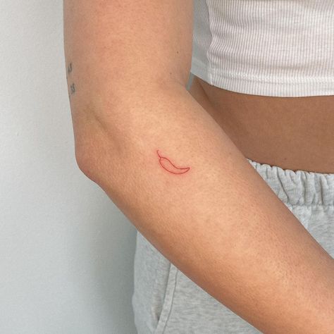 Mini Chilli Tattoo, Red Chilli Tattoo Fine Line, Small Red Matching Tattoos, Red Chilli Tattoo, Mini Red Tattoo, Minimalistic Red Tattoo, Polly Nor Tattoo, Chile Tattoo Ideas, Chilly Tattoo