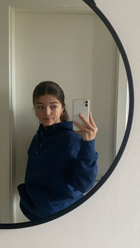 Dark Blue Hoodie Outfit, Blue Hoodie Aesthetic, Oversized Blue Hoodie, Blue Hoodie Outfit, Dark Blue Hoodie, Hoodie Outfit, Blue Hoodie, Junior Outfits, Pullover Hoodie