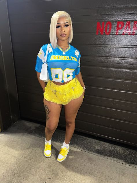 Millennial Tour Concert Outfit, Cute Houston Outfits, Jamaican Club Outfit, Atl Vacation Outfits, Yellow Birthday Outfits Black Women, Summer One Piece Outfits, Graphic Outfits Black Women, Basketball Short Outfits Women, Jersey And Timbs Outfit