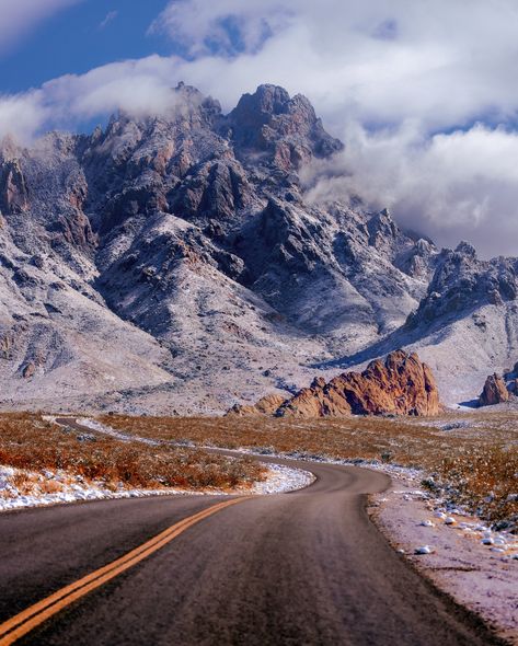 Snow capped 9,000ft desert peaks in New Mexico. Can’t wait for winter this year. ❄️ | Instagram Southern New Mexico, New Mexico Usa, Land Of Enchantment, Colorado Travel, Incredible Places, Special Places, Mountain View, Travel Usa, New Mexico