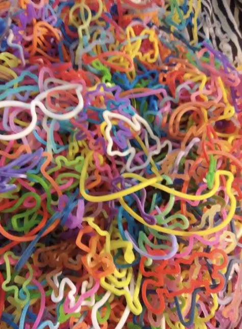 rainbow , bracelets , throwback Kristina Webb, Childhood Aesthetic, Kidcore Aesthetic, Silly Bands, Nostalgia Core, Childhood Memories 2000, 2000s Nostalgia, 2000s Aesthetic, Rainbow Aesthetic