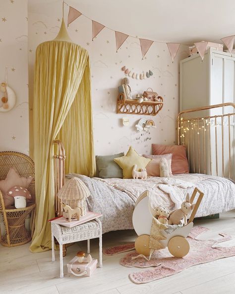 1,180 Likes, 57 Comments - Velveteen Babies - Kids Decor (@velveteen_babies) on Instagram: “One of the ways I show my love for my children is to create them little spaces filled with detail…” Incy Interiors, Yellow Girls Bedroom, Rattan Accessories, Yellow Kids Rooms, Little Spaces, Kids Rooms Inspo, Toddler Bedroom Girl, Big Girl Bedrooms, Babies Room