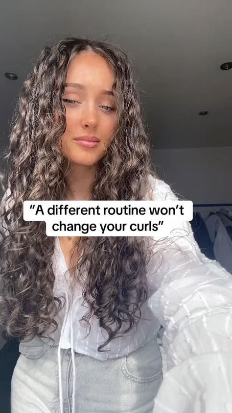 curly hair routine The Best Curly Hair Routine, Curly Hair Routine Beginner, Healing Curly Hair, Glow Up Tips For Curly Hair, How To Get Rid Of Frizzy Curly Hair, Haircare Routine For Curly Hair, From Wavy To Curly Hair, Curly Hair Routine For Wavy Hair, Curly Hair Routine For Damaged Hair