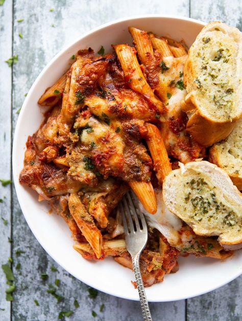 This Tomato Chicken Pasta Bake is easy, cheesy and loaded with flavour. It's 100% family approved! #chicken #pasta #pastabake #dinner | www.dontgobaconmyheart.co.uk Uk Dinner Ideas, Uk Meal Ideas, Baked Tomato Pasta, Chicken Tomato Pasta Bake, Chicken Pasta Bake Recipes, Cooking Vibes, Chicken Tomato Pasta, Pasta Bake Recipes, Tomato Chicken Pasta