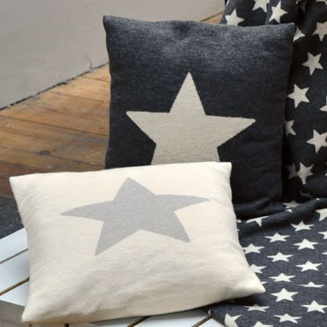 Star Cushions Star Dorm Room, Cushions Uk, Wheelchair Cushions, Star Pillow, Cool Room Decor, Star Cushion, Pretty Bedroom, Idea Room, Star Pillows