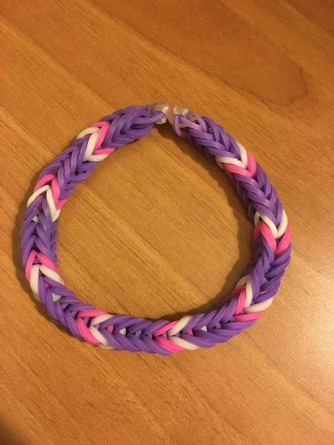 Wrist Bands Bracelets, Character Bracelets, Fishtail Loom Bracelet, Pokemon Bracelet, Rainbow Loom Fishtail, Haunter Pokemon, Loom Bands Designs, Wonder Loom, Loom Band Patterns