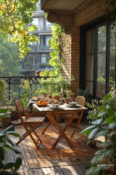 Balcony Design Ideas, Small Balcony Design, Apartment Aesthetic, Aesthetic Rooms, Balcony Design, Dream Apartment, Apartment Balconies, Small Balcony, Balcony Decor