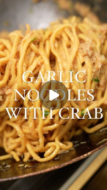 Garlic Noodles Recipe Asian Easy, Crab Ramen Noodle Recipes, Crab Noodles, Garlic Noodle, Korean Noodle Dishes, Korean Barbeque, Garlic Noodles Recipe, Asian Noodle Recipes, Fusion Dishes