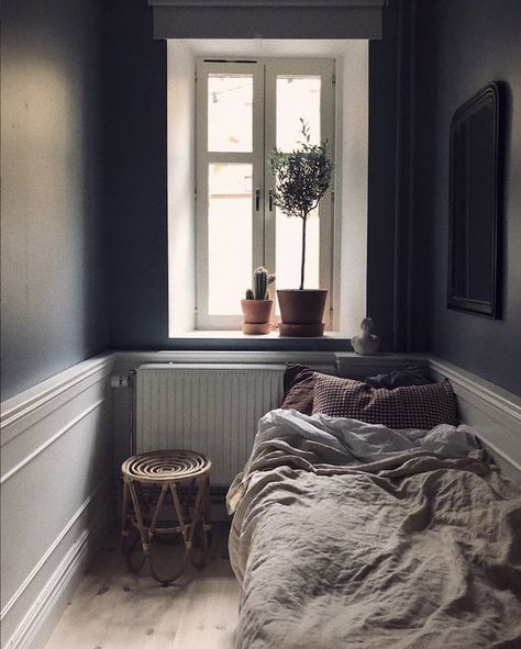 my scandinavian home: 16 Ways To Transform A Tiny Room Into a Dreamy Yet Practical Bedroom Narrow Bedroom, Gray Layout, Ikea Bohemian, Scandinavian Green, My Scandinavian Home, Paint Dresser, Box Room, Condo Decor, Dream Plants