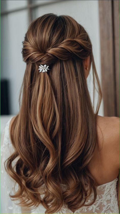 Wedding Hair Styles Medium Length The Bride, Wedding Hairstyles Medium Length Brown Hair, Simple Wedding Hair Bridesmaid, Bridal Hairstyles Shoulder Length Hair, Medium Bridal Hairstyles, Half Up Simple Wedding Hair, Medium Bride Hair, Wedding Hair Half Up Half Down Shoulder Length, Simple Hair Down Wedding