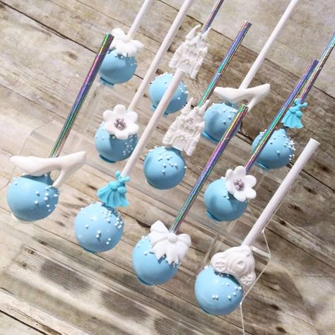 Cinderella Cake Pops, Cinderella 2, Cinderella Sweet 16, Cinderella Theme, 2 Cake, Cinderella Cake, Cinderella Party, Cake Pop, Cup Cakes