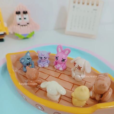 An aniteez clay artwork I've made ♡♡♡ The first photo was my very first clay trinket tray custom order from a lovely client . Was having a hard time sculpting the piece but the final product turns out great and my client love it ✨ Another photo is a clay hipper. Since Im back into my kpop era so I guess why not make a kpop version. Most of the clay hipper I've made requested by client is a kpop theme. I enjoy making every single one of them 💖 So beautiful souls, if u like a custom order, h... Clay Hipper, Clay Trinket Tray, Clay Artwork, Kpop Theme, Im Back, Trinket Tray, Hard Time, Beautiful Soul, First Photo