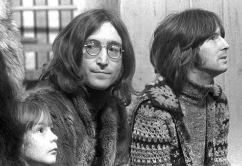 Eric Clapton Wife, Eric Clapton Blues, Beatles Videos, Eric Clapton Guitar, Eric Clapton Slowhand, John Lemon, Julian Lennon, Beatles John, Beatles Songs