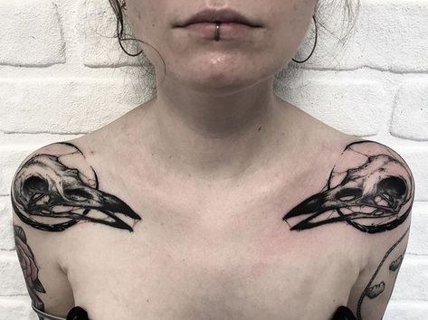 Bird Skull Tattoo, Bird Skulls, Fern Tattoo, Funky Tattoos, Geometric Tattoo Design, Raven Tattoo, Chest Piece Tattoos, Creepy Tattoos, Raven Skull