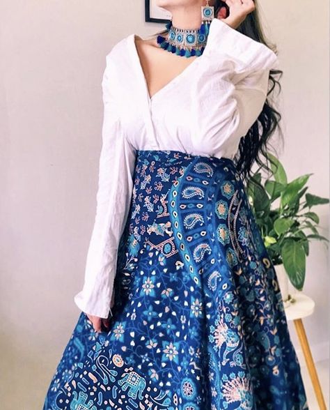 Skirt Top Indian Outfit Casual, Indo Western Outfits Casual, Skirt And Top Indian, Jaipur Trip, Blue Skirt Outfits, White Tops Outfit, White Shirt Outfit, Fav Outfit, White Skirt Outfits