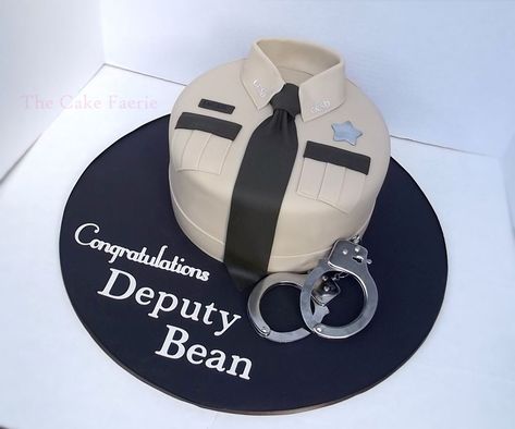 Highway Patrol Cake, Law Enforcement Cake, Round Vanilla Cake, Cake Police, Police Birthday Cakes, Police Academy Graduation Party, Congrats Cake, Academy Graduation Party, Police Cake