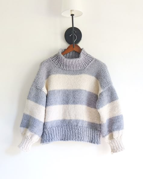 Chunky Knit Sweater Pattern Free, Chunky Sweater Pattern, Chunky Knit Sweater Pattern, Oversized Chunky Knit Sweater, Easy Sweater Knitting Patterns, Sweater Tutorial, Knit Sweater Pattern, Knitting Patterns Free Sweater, Jumper Patterns