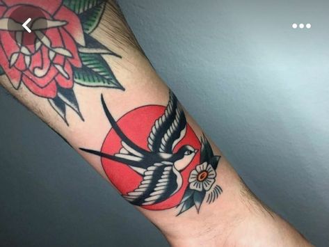 Cardinal Tattoo Old School, Traditional Tattoos Cardinal, American Traditional Cardinal Tattoo, Black And Red Traditional Tattoo, Red Circle Tattoo, Red Traditional Tattoo, Fan Tatoos, Ankylosaurus Tattoo, Traditional Cardinal Tattoo