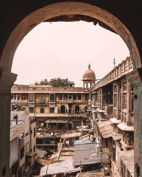 Khari Baoli Old Delhi Spice Market Rooftop Old Delhi Photography, Old Delhi Aesthetic, Delhi Street Photography, Purani Delhi, Delhi Aesthetics, Delhi Aesthetic, Places To Visit In Delhi, Delhi Market, Delhi 6