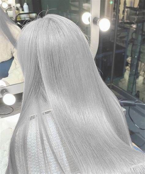 cool blonde highlights for grey hair pictures - Yahoo Image Search Results Light Silver Hair, Light Grey Hair, Highlights For Grey Hair, White Silver Hair, Cool Blonde Highlights, Blue Grey Hair, Silver White Hair, Fall Blonde Hair, Korean Hair Color