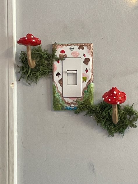 Cottage Core Bedroom Ideas, Fairycore Decor, Enchanted Forest Birthday Party, Forest Birthday Party, Forest Room, Mushroom Crafts, Mirror Frame Diy, Cute Cottage, Craft Room Decor