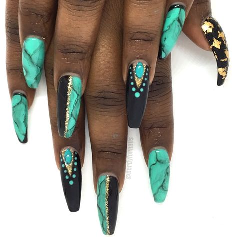 Turqoise Nails Western, Southwestern Nail Designs, Yellowstone Nails Design, Black And Turquoise Nails Western, Native American Nails, Southwestern Nails, Native American Nail Art, Turquoise Nails Designs, Turquoise Nails Western