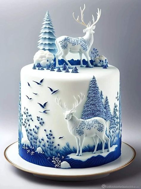 Raindeer Cake, Winter Torte, Easy Christmas Cake Recipe, Reindeer Cakes, Deer Cakes, Christmas Themed Cake, Fantasy Cake, Christmas Cake Designs, Beautiful Cake Designs