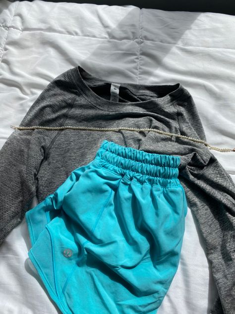 Lululemon Aesthetic Outfits, Teacher Rp, Cute Lululemon Outfits Summer, Dancer Core, Lululemon Outfit Fashion, Cute Lululemon Outfits, Lululemon Aesthetic, Running Fits, Ootd Preppy