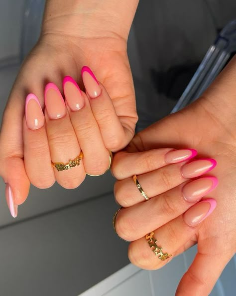 Diy Nails At Home Nailart, Gradiant Nails, Easy Diy Nails At Home, Easy Diy Nails, Nails For 2023, Diy Nails Easy, Trendy Summer Nails, Pink Tip Nails, Pink French Nails