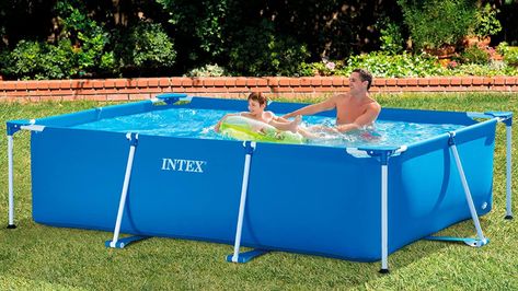 Amazon derriba el precio de la piscina desmontable Intex Small Frame, de 3 metros de largo, con una rebaja del 29%. Intex Swimming Pool, Intex Above Ground Pools, Rectangular Swimming Pools, Piscina Intex, Best Above Ground Pool, Family Swimming, Swimming Pool Toys, Intex Pool, Baby Pool