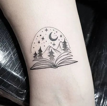 Open Book Tattoo, Geometric Tattoo Pattern, Bookish Tattoos, Elbow Tattoos, Inspiration Tattoos, Tattoos Geometric, Book Tattoo, Time Tattoos, Pattern Tattoo