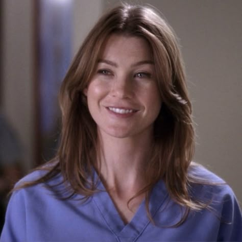 Meredith Grey Hair, Greys Aesthetic, Meredith Grey's Anatomy, Greys Anatomy Couples, Goals 2024, Grey's Anatomy Doctors, Grey Makeup, Greys Anatomy Characters, Ellen Pompeo