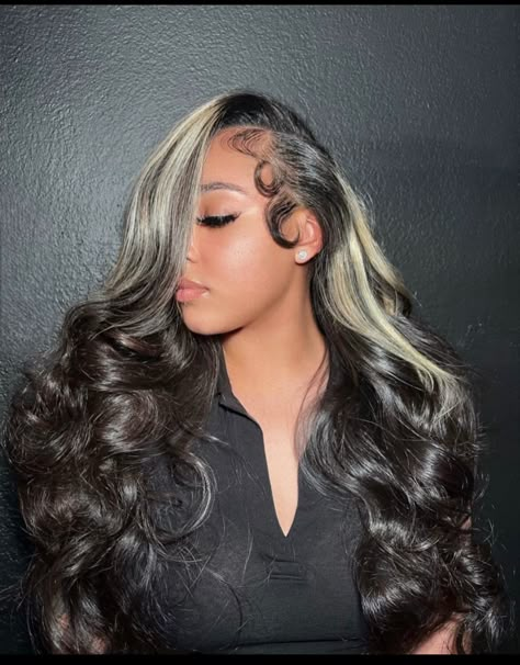 Honey Blonde Highlights Wig, Highlights On Dark Hair, Blonde Highlights On Dark Hair, Honey Blonde Highlights, Dark Hair With Highlights, Quick Weave Hairstyles, Sew Ins, Hair Laid, Hair Ponytail Styles