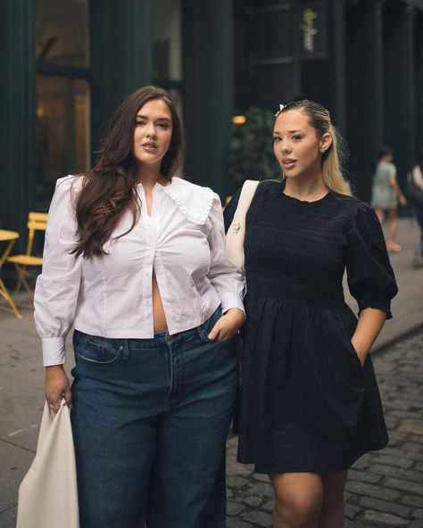 showed @emma.arletta & @gucciganggabi around soho 🥯 Plus Size Fall Photoshoot, 90s Whimsigoth Outfits, Fall Photo Shoot Outfits, Sister Photography, Family Photoshoot Outfits, Plus Size Fall Fashion, Wardrobe Inspiration, Over 50 Womens Fashion, Curvy Women Jeans