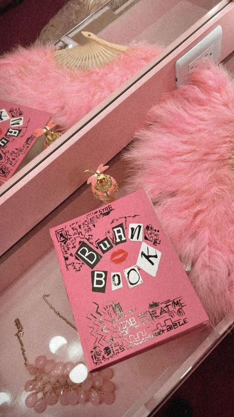 sweet pink burn book Mean Girl 3, School Memories Scrapbook, Swag Wallpaper, Girls Brunch, Burn Book, Regina George, Book Wallpaper, School Memories, Photoshoot Themes