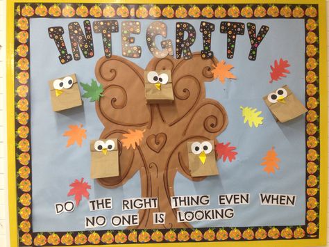 Value of the month: Integrity! Do the right thing even when no one is looking Integrity Bulletin Board, Honesty Bulletin Board Ideas, Integrity Bulletin Board Ideas, Bulletin Board Ideas Elementary, Door Bulletin Boards, School Board Decoration, Boards Ideas, Preschool Bulletin, Preschool Bulletin Boards