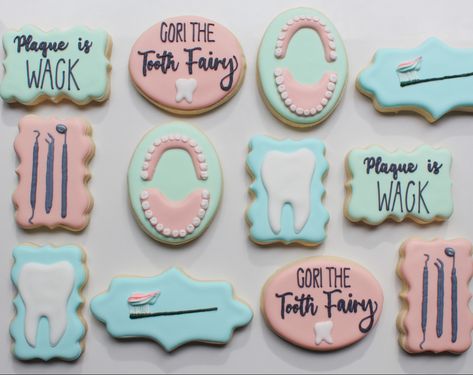 Graduation Party Ideas Dentist, Dental Dessert Ideas, Dental Hygiene Cookies Decorated, Dental Cookies Decorated, Dental Assistant Cookies, Tooth Cookies Decorated, Dental Themed Cookies, Dental Graduation Party, Dentist Party