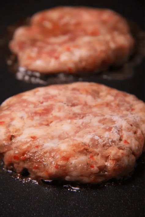 Jimmy Dean Sausage Recipes, Hot Sausage Recipes, Grilled Sausage Recipes, Homemade Breakfast Sausage Recipe, Breakfast Sausage Seasoning, Breakfast Sausage Patties, Home Made Sausage, Pork Sausage Recipes, Sausage Ingredients