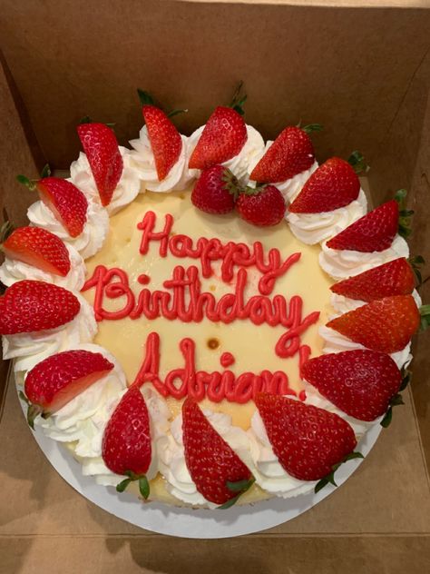 Cheesecake Bday Cake, Happy Birthday Cheesecake, Strawberry Cheesecake Birthday, Decorated Cheesecake Birthday, 18th Birthday Cake Strawberry, Strawberry Cheesecake Birthday Cake, Cheesecake Decorating Ideas Birthday, Cheesecake Birthday Cake Decoration, Bday Cheesecake