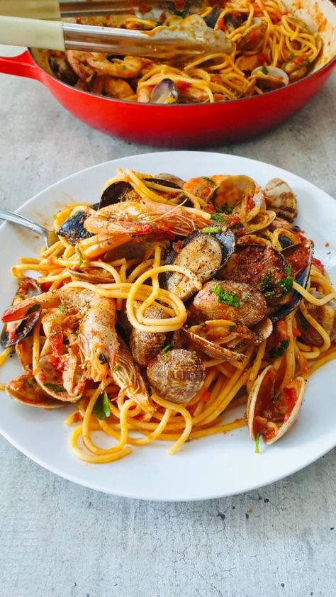 Seafood Marinara Recipes, Recipes With Seafood, Seafood Marinara Pasta, Seafood Marinara, Spaghetti Marinara, Italian Seafood, Pasta Marinara, Marinara Recipe, Marinara Sauce Recipe