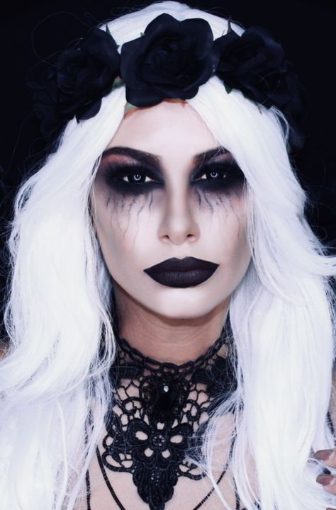 Evil Bride Makeup, Banshee Makeup Halloween, Womens Ghost Makeup, Graveyard Bride Makeup, Cemetery Bride Makeup Halloween, Cemetary Bride Makeup, Scary Alice In Wonderland Costume Halloween Makeup, Dark Bride Makeup Halloween, Haunted Bride Makeup