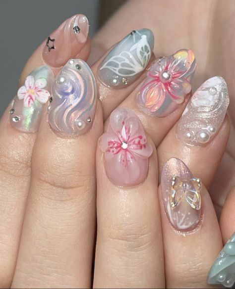 Flower Art Nails Floral Design, Flower Nail Inspo Acrylic, Pretty Gel Nails Short, Short Gel Nail Art, Flower Knows Makeup, Short Nails Summer, Vintage Nails, Flower Nail Designs, Blush Nails