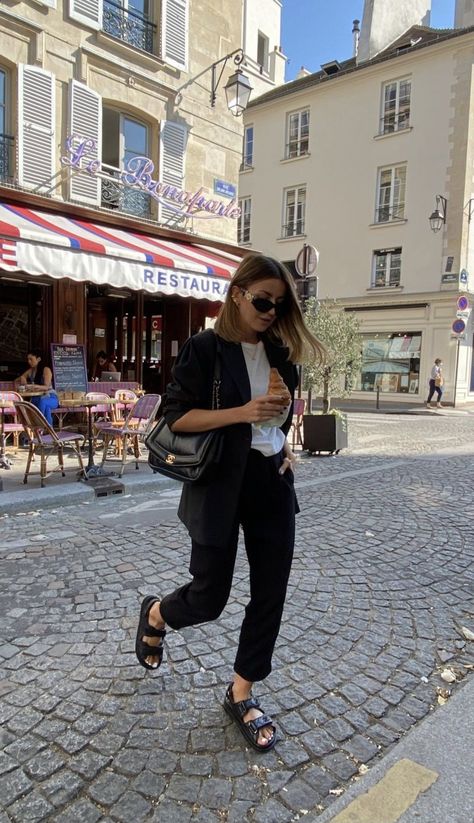 Chanel Sandals Outfit Summer, Chanel Sandals Outfit, Black Chunky Sandals Outfit, Dior Sandals Outfit, Buckle Sandals Outfit, Sandles Outfit, Strap Sandals Outfit, Dad Sandals Outfit, Minimal Summer Outfits