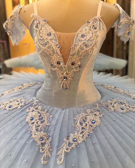 Happy happy #tututuesday 💙 Looking for a Tutu for YAGP or NUTCRACKER let us know we have beautiful costumes made with good quality of… Ballet Costumes Tutus, Classical Ballet Tutu, Future Costume, Dance Moms Pictures, Ballet Recital, Dance Competition Dress, Ballerina Outfit, Ballerina Costume, Tutu Ballet