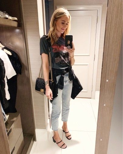 Anine Bing graphic T-shirt (XS), jeans (TTS) http://liketk.it/2DSsn #liketkit @liketoknow.it #LTKshoecrush #LTKstyletip #LTKunder50 #LTKunder100 fashion jackson Black Jean Jacket, Tshirt Outfit, Effortless Outfit, Fashion Jackson, Anine Bing, Mode Inspo, Tee Outfit, Tshirt Outfits, The Closet