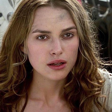 Elizabeth Swann Hair Color, Elizabeth Swan Hair, Elizabeth Swann Makeup, Elizabeth Swann Hair, Keira Knightley Pirates Of The Caribbean, Keira Knightley Makeup, Kira Knightly, Kira Knightley, Keira Knightley Pirates