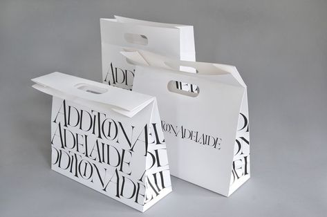 Desain Merek, Shopping Bag Design, Paper Bag Design, Luxury Packaging Design, Packaging Ideas Business, Clothing Packaging, Fashion Packaging, Branding Design Packaging, Box Packaging Design