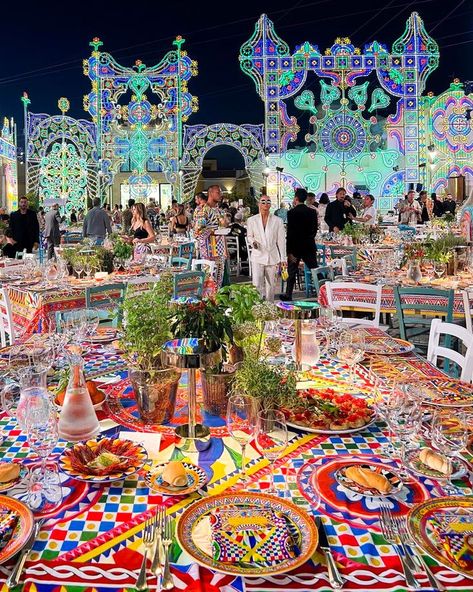 Honored to have collaborated at the #AltaGioielleria @dolcegabbana’s event in Marzamemi, #Sicily 🍋 On the table couldn't miss centerpieces made by @rattiflora and the unmistakable dishes of sicilian cuisine. #rattiflora #DGAltaSartoria #DGLovesSicily #DolceGabbana #DGFattoAMano #MadeInItaly #RattiFloraForDolceGabbana #DGLovesSicily #DGAltaGioielleria #DolceGabbana #MadeInItaly #HighJewelry #Marzamemi #Sicilia Sicilian Decor, Sri Radha, Sri Sri, Carnival Festival, The Table, Wedding Shower, Sicily, Event Decor, Zen